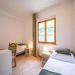 Myslivna Mukarov 3*